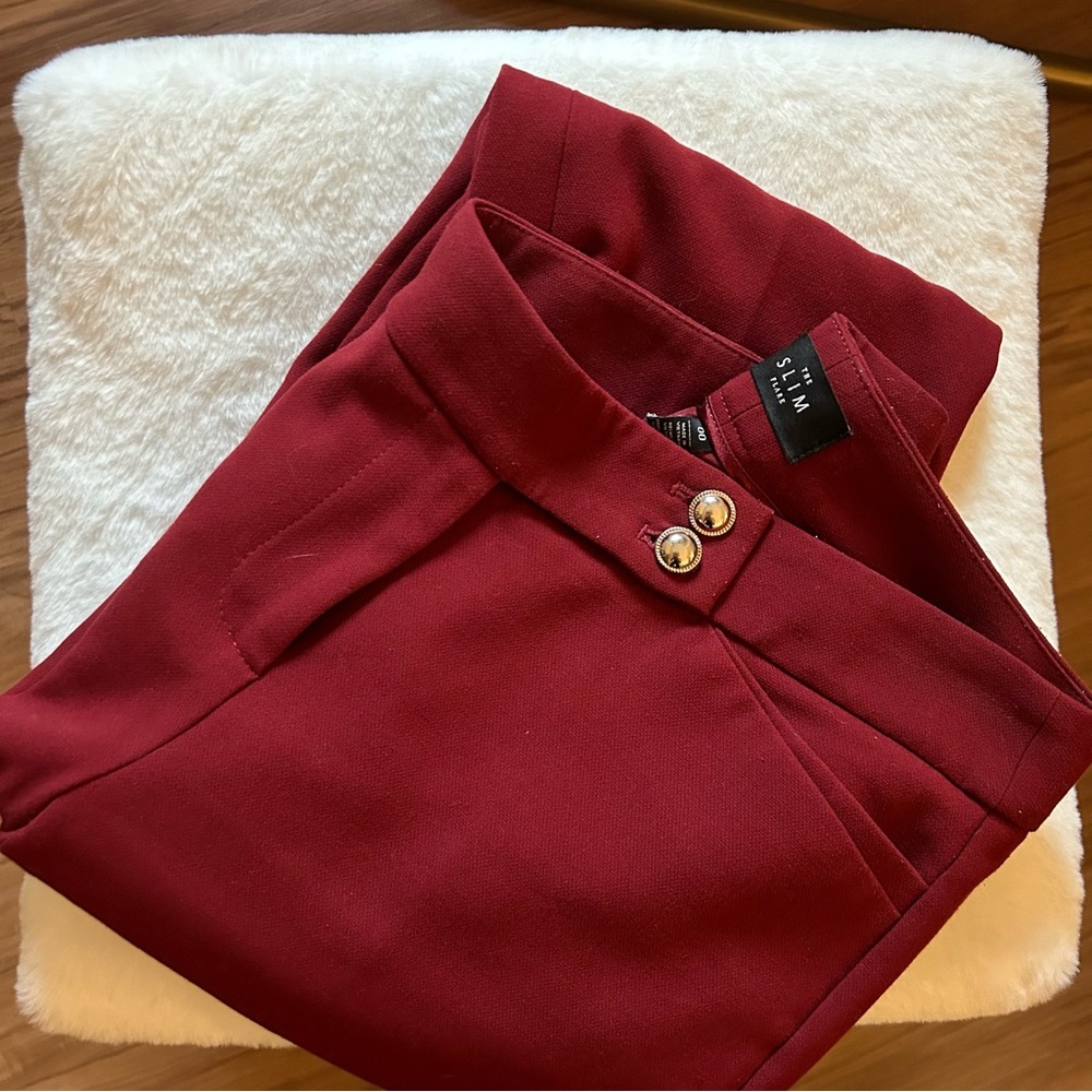 White House Black Market “Slim Flare” Red/Maroon Pants, Size 00